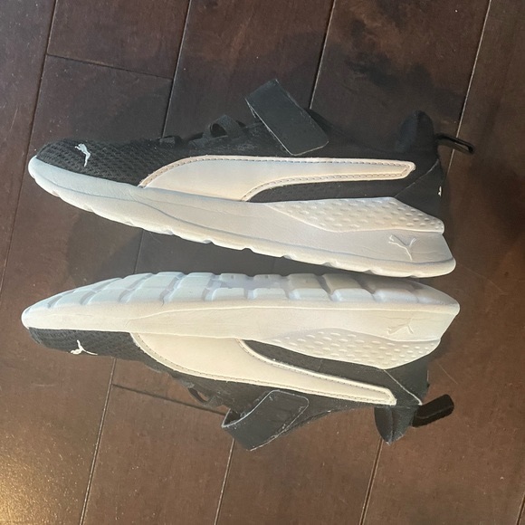 🌾 Puma ‘Anzarun’ Runners - Picture 3 of 5